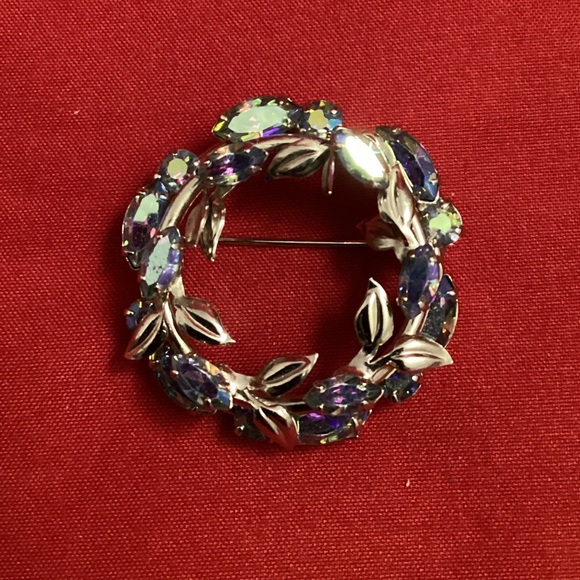 Jay Kel Original Aurora Borealis Rhinestones brooch - Picture 1 of 6